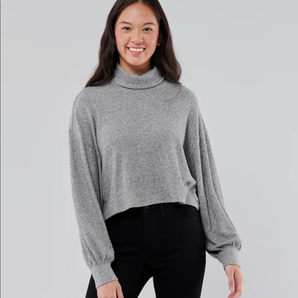 Hollister Cozy Ribbed Turtleneck Top
